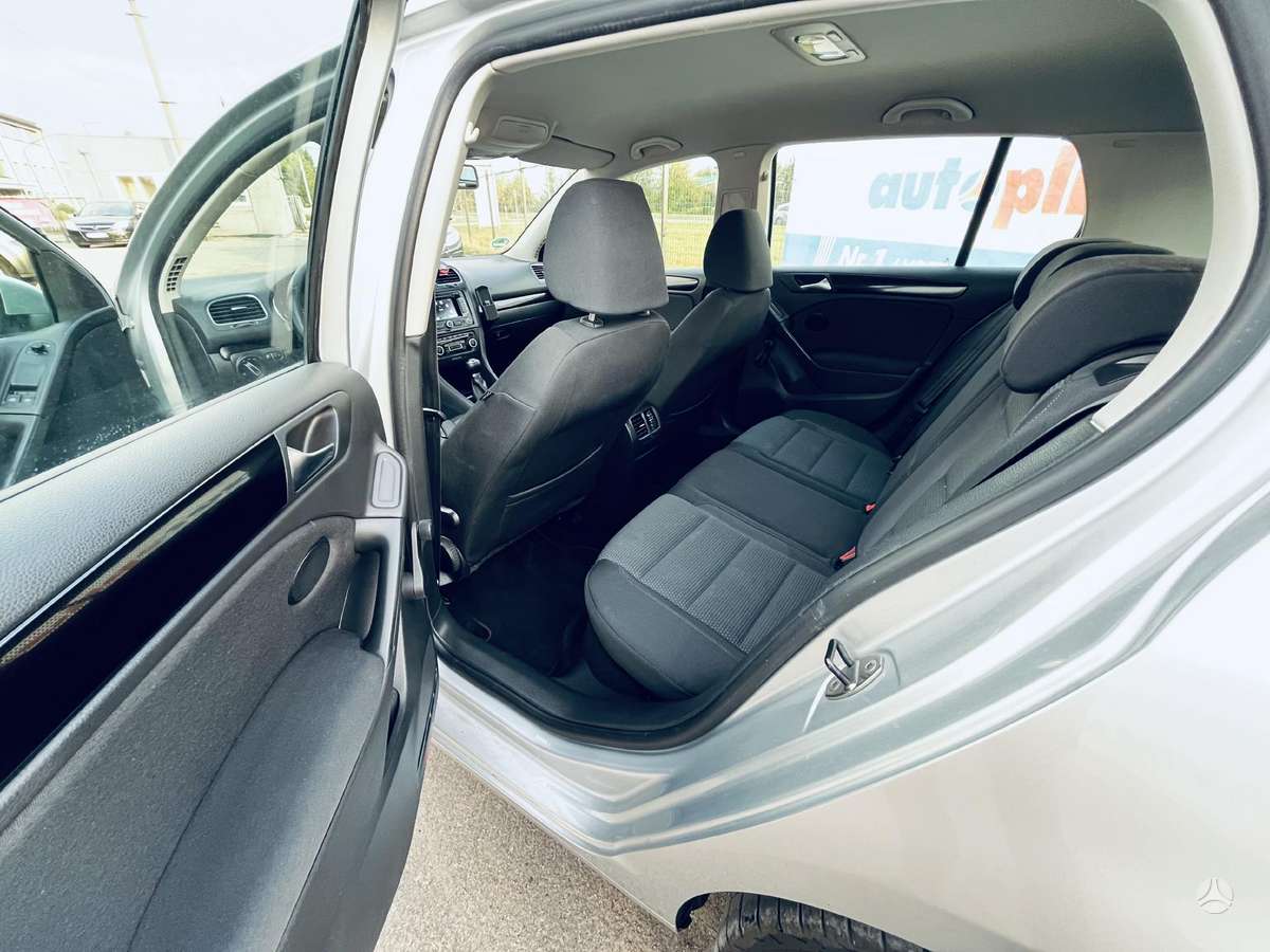 Volkswagen Golf, 2.0 l., hečbekas