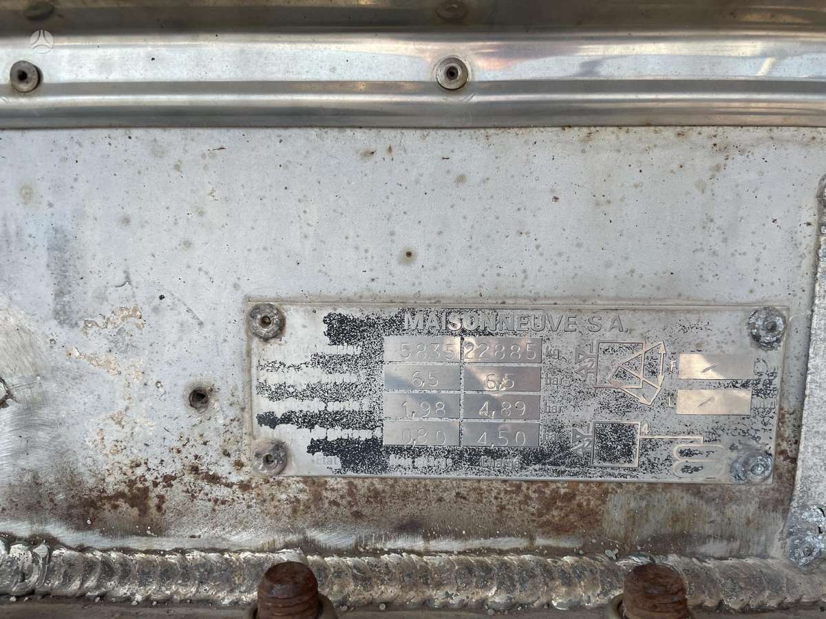 MAISONNEUVE  SA Chemine TERMO ADR 32500 LITRU, cisterninės
