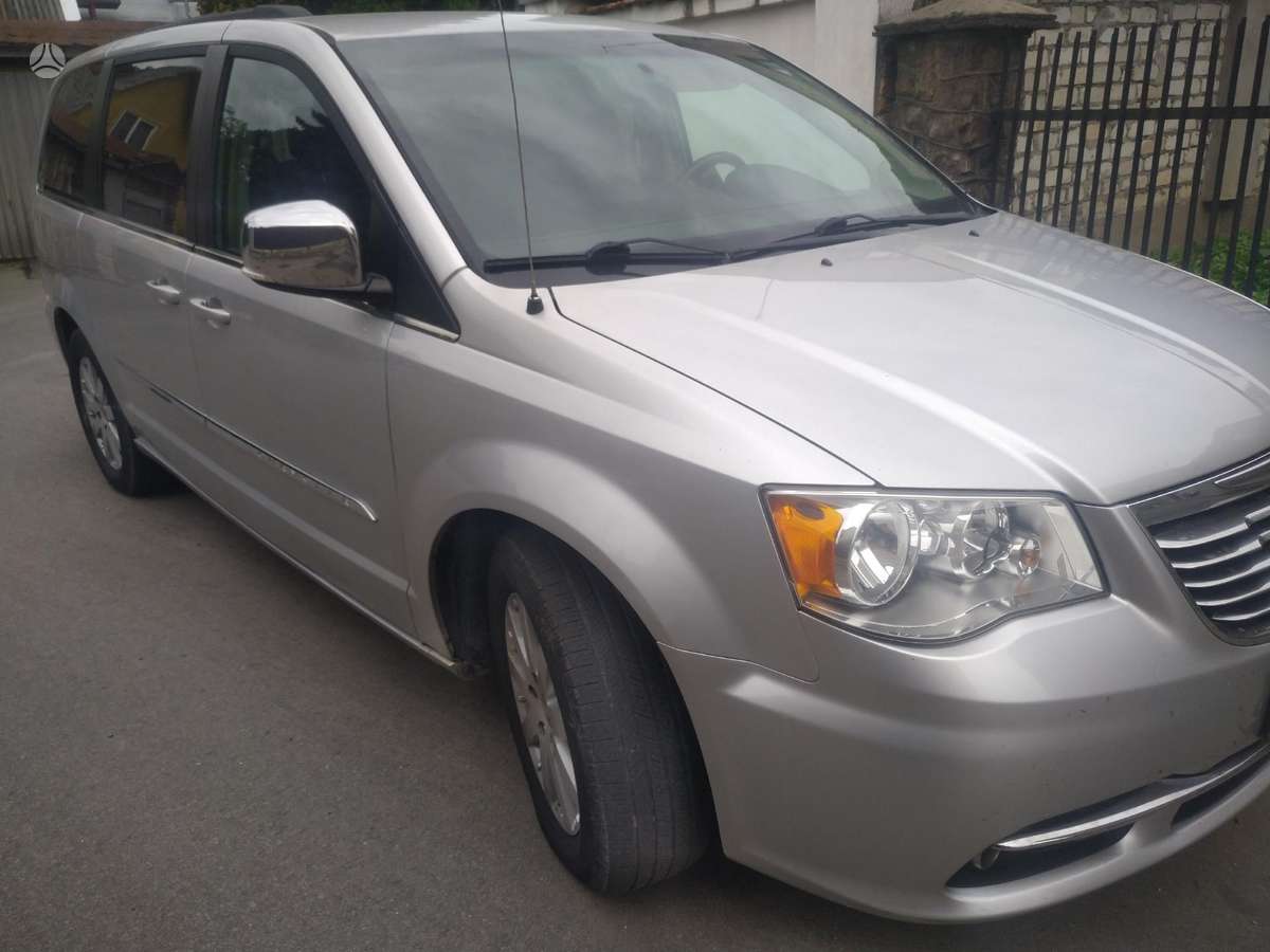 Chrysler Town & Country по частям