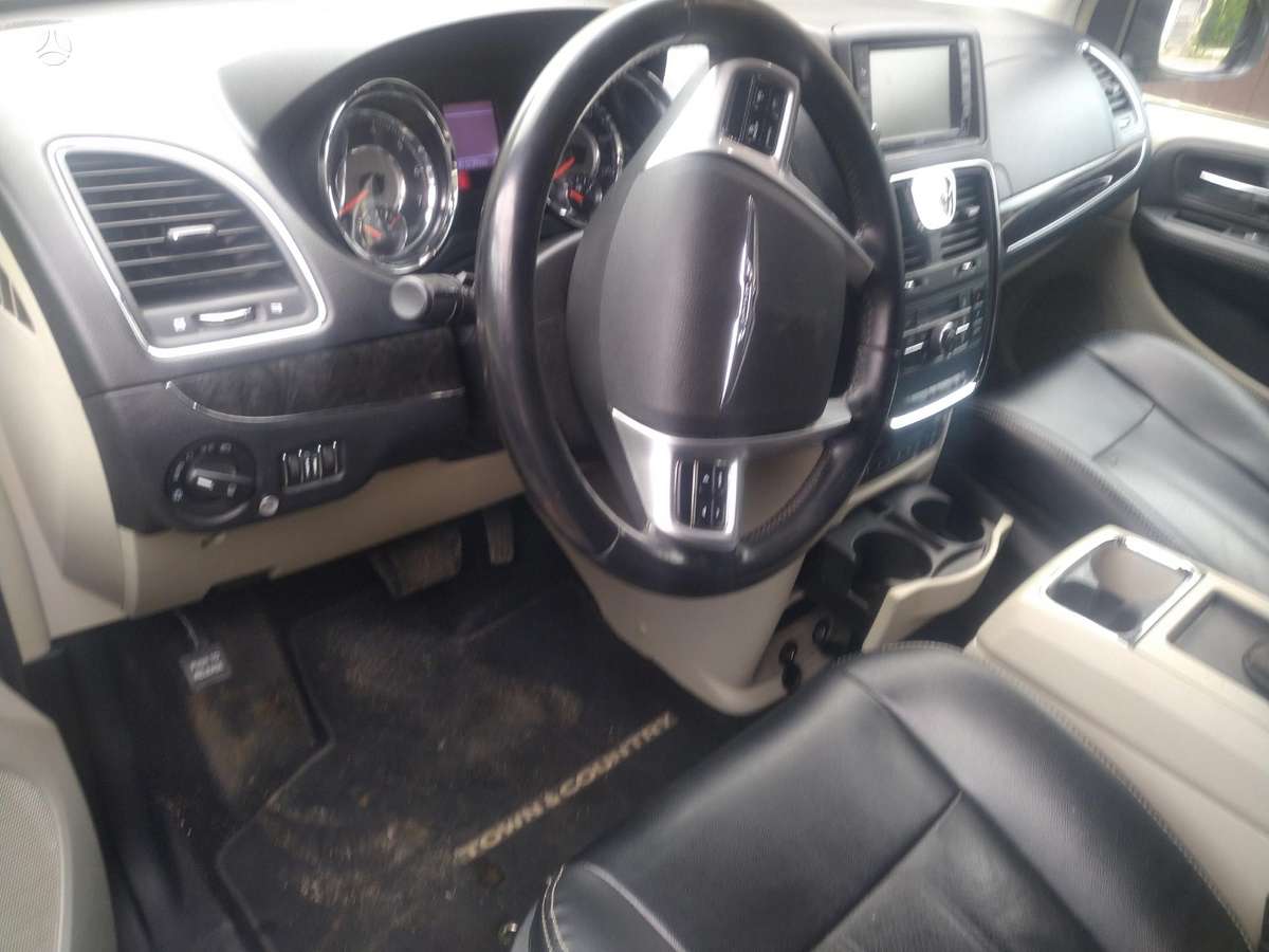 Chrysler Town & Country по частям