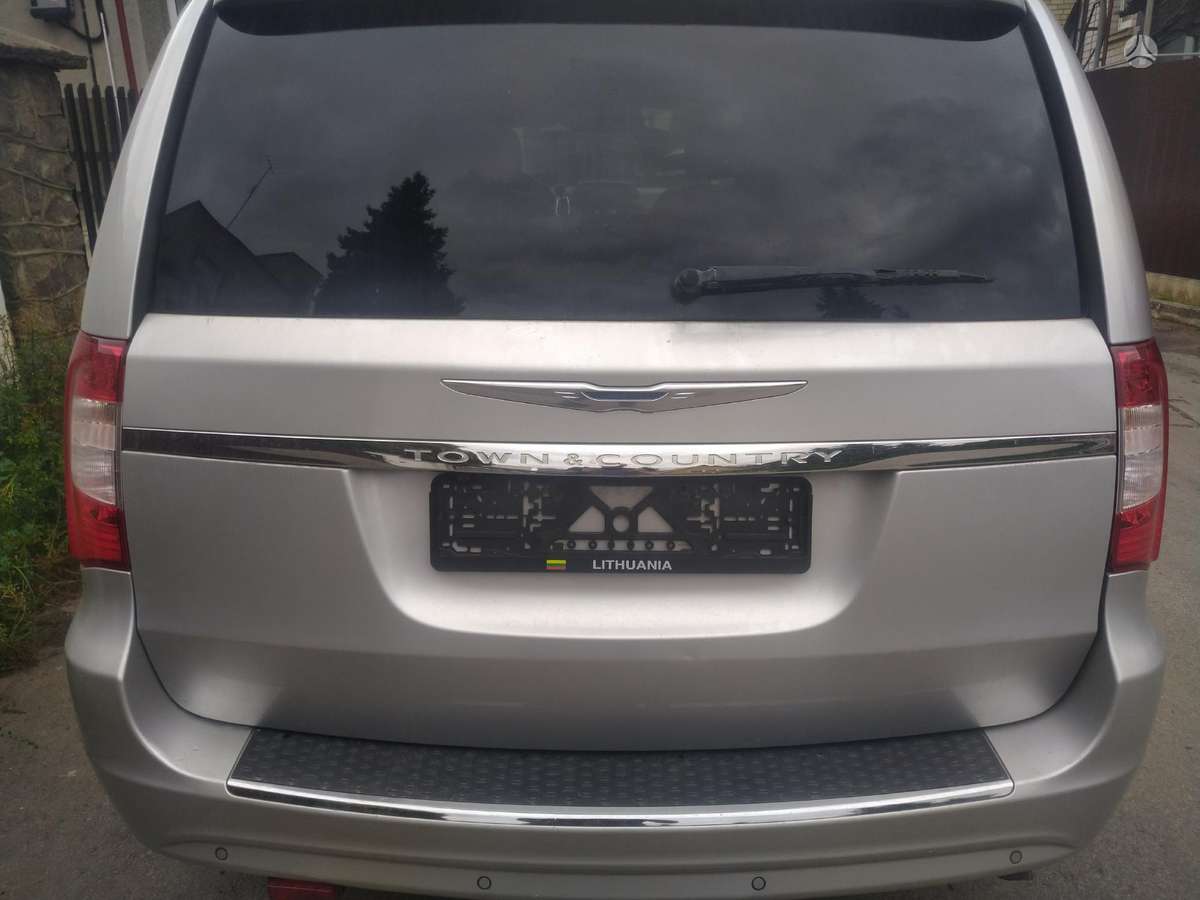 Chrysler Town & Country по частям