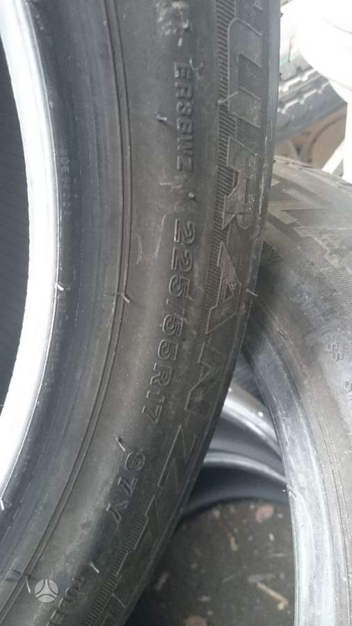 Bridgestone, vasarinės 225/55 R17