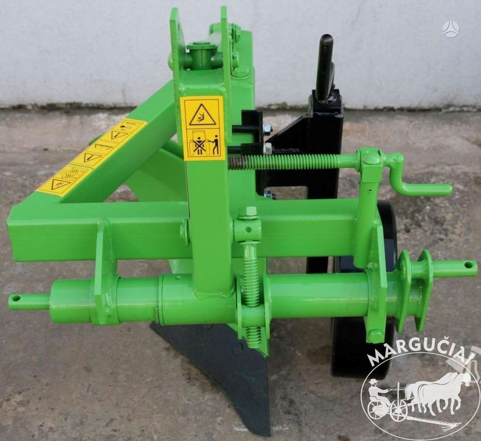 Farmostal Su 25 cm užgriebio pločiu, плуги