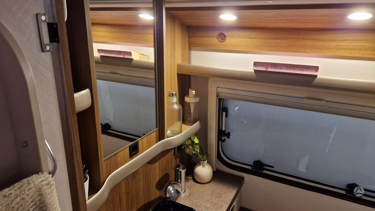 Eriba Touring 530, caravans