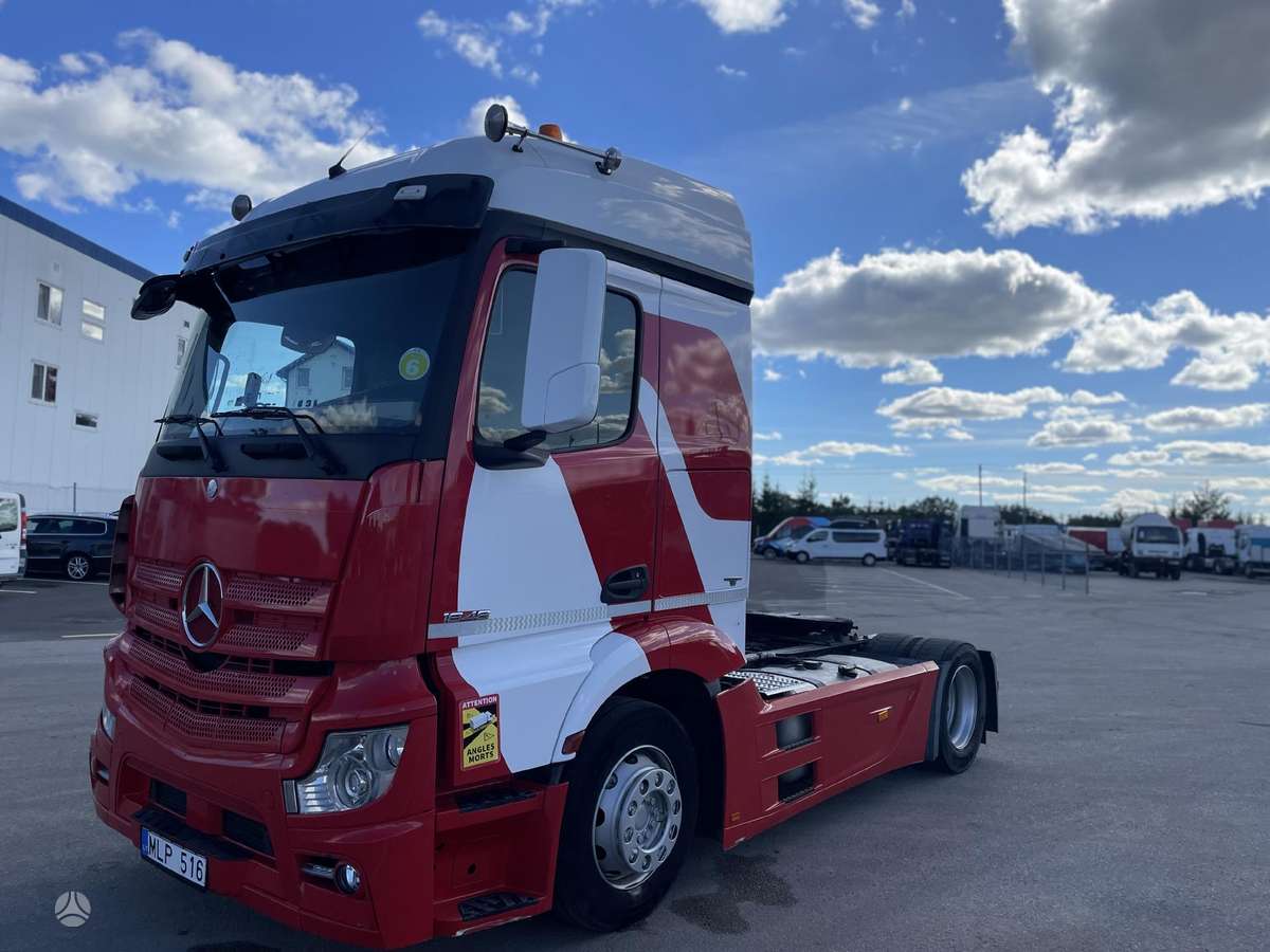 Mercedes-Benz Actros 1848, double sleeper