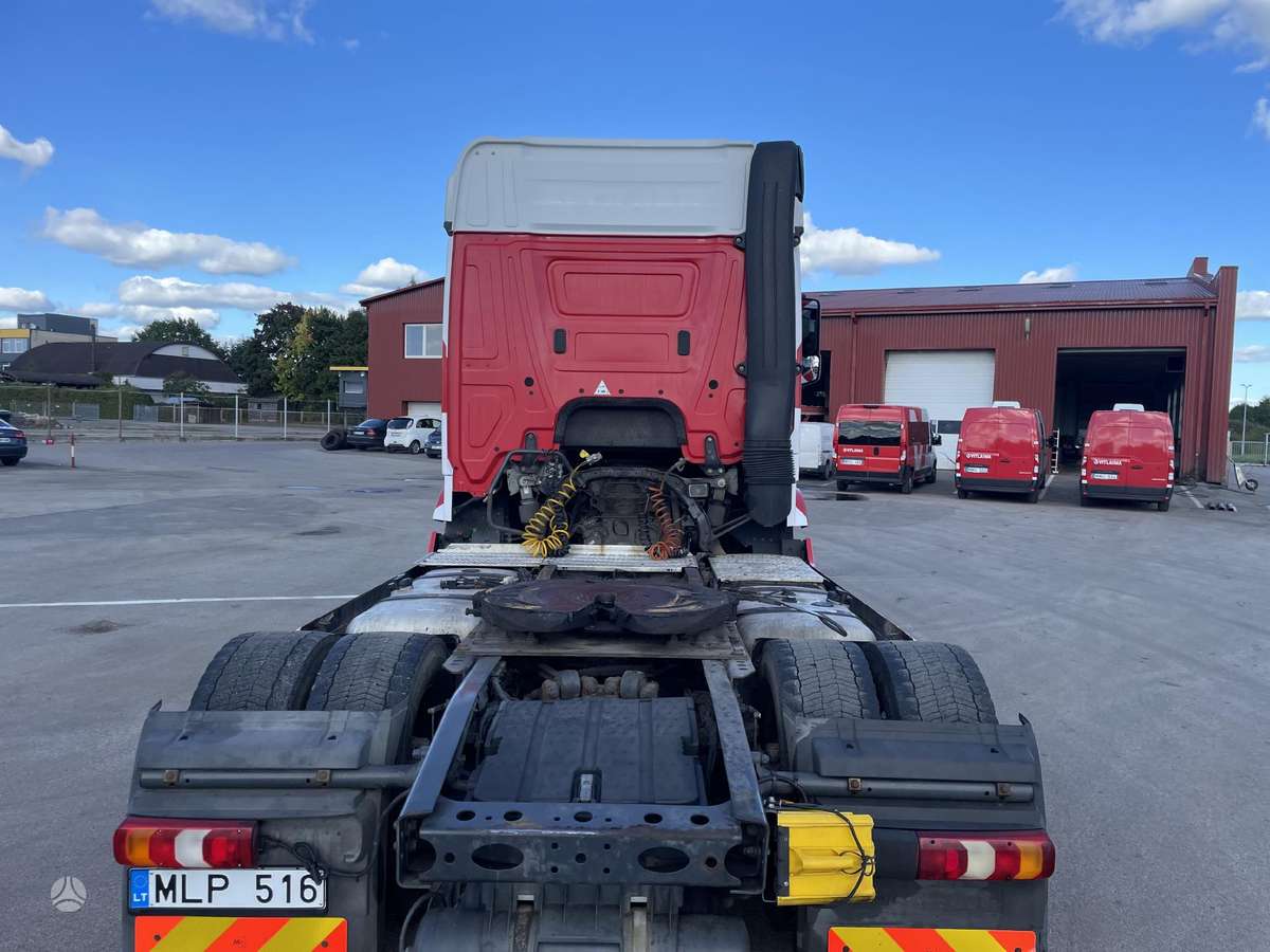 Mercedes-Benz Actros 1848, double sleeper