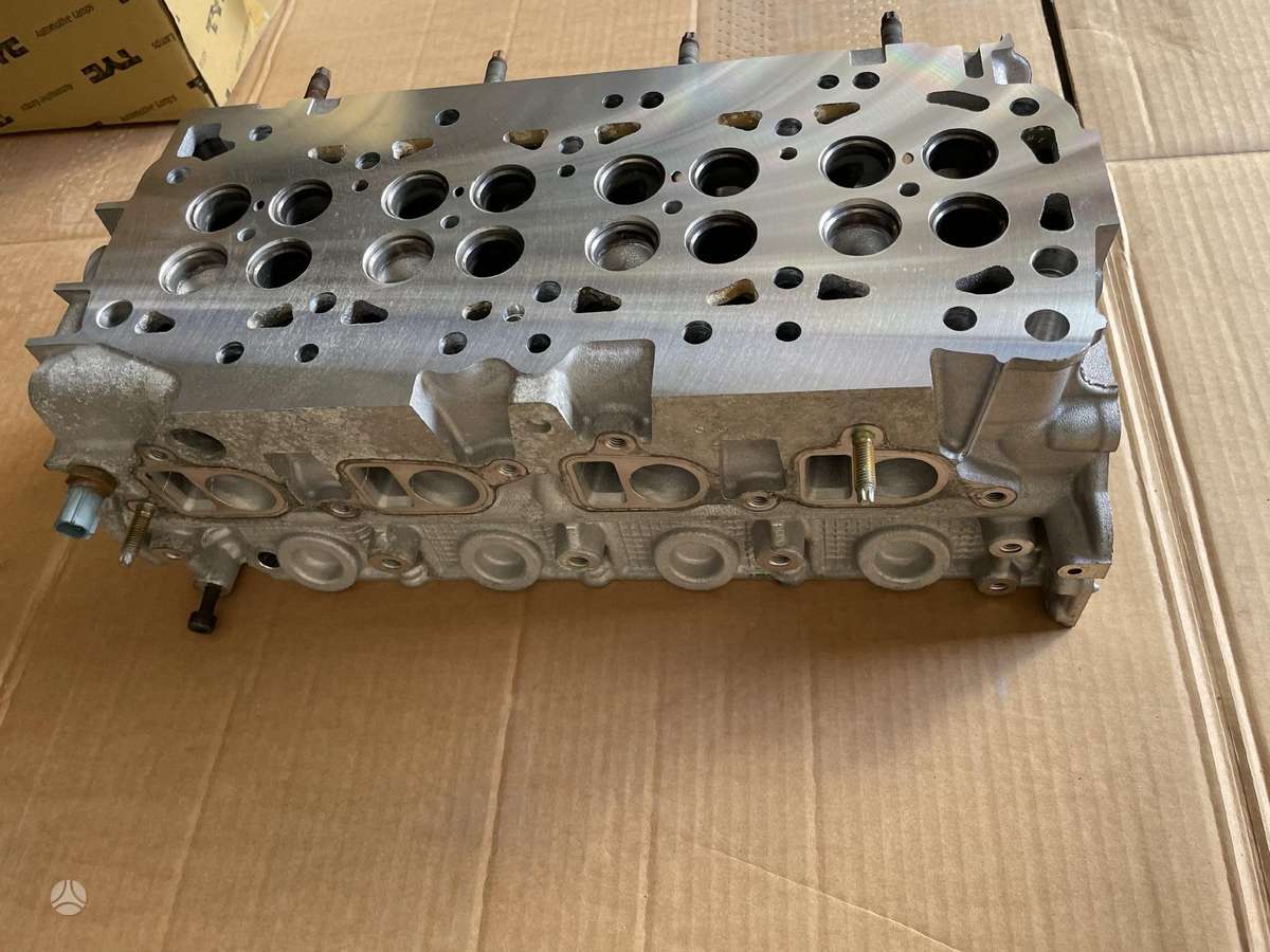 Nissan Navara crankshaft, cylinder head, engine