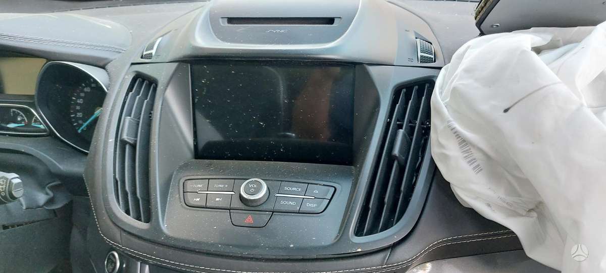 Ford Kuga, 9674984080