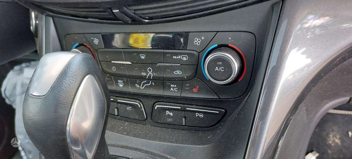 Ford Kuga, 9674984080