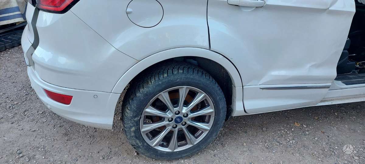 Ford Kuga, CV6W4C166BB