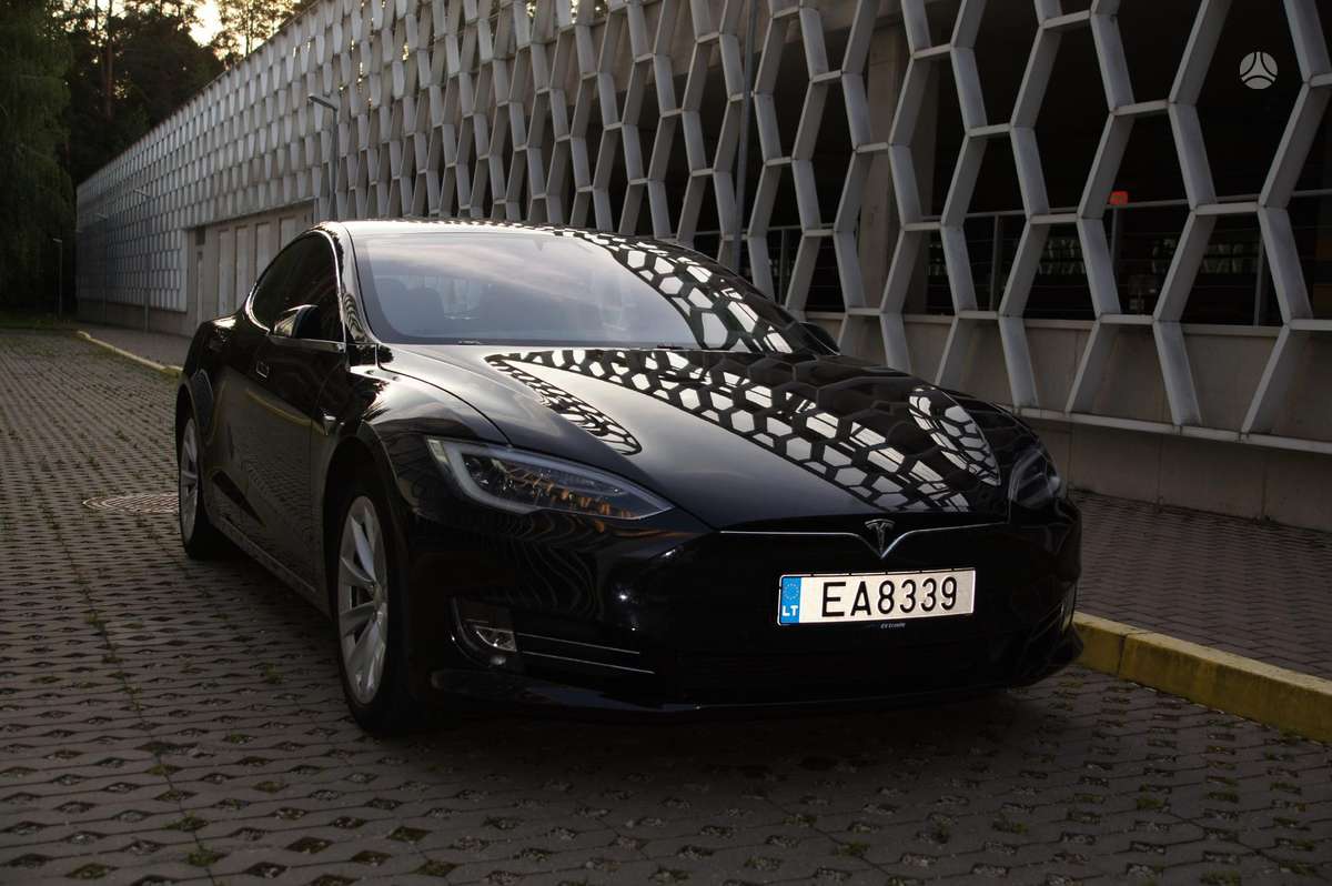 Tesla Model S, 100 kWh, hatchback