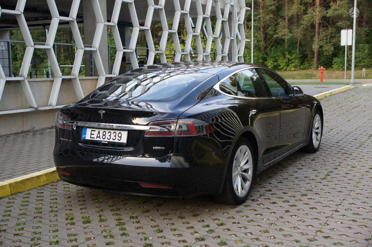 Tesla Model S, 100 kWh, hečbekas