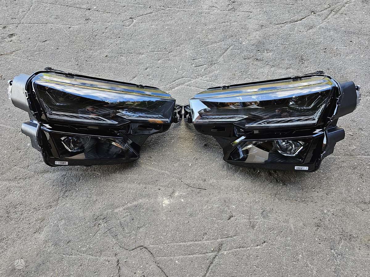 Skoda Karoq dalimis. Darbo laikas 8 00 20 00 be poilsio dienų galime prist