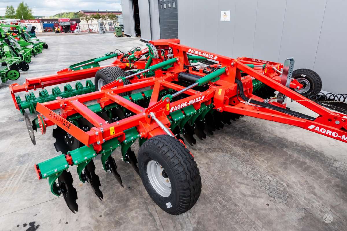 AGRO-MASZ BTC60, скребки, скрубберы