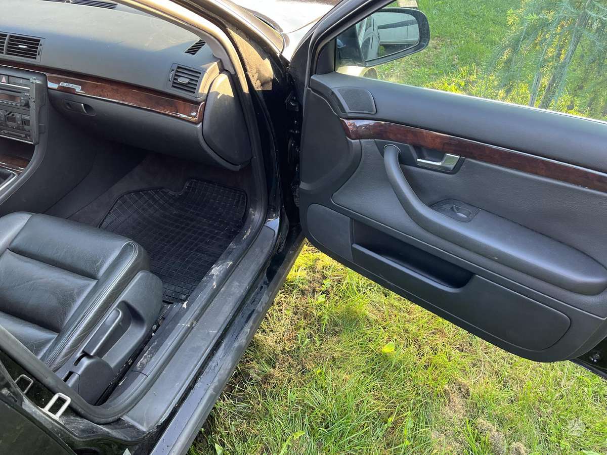 Audi A4, 2.5 l., universalas