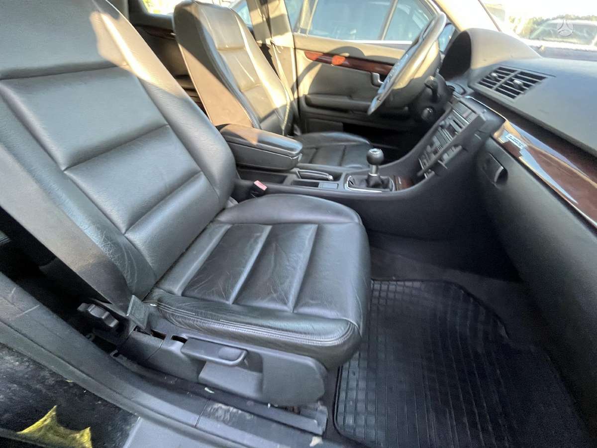Audi A4, 2.5 l., universalas