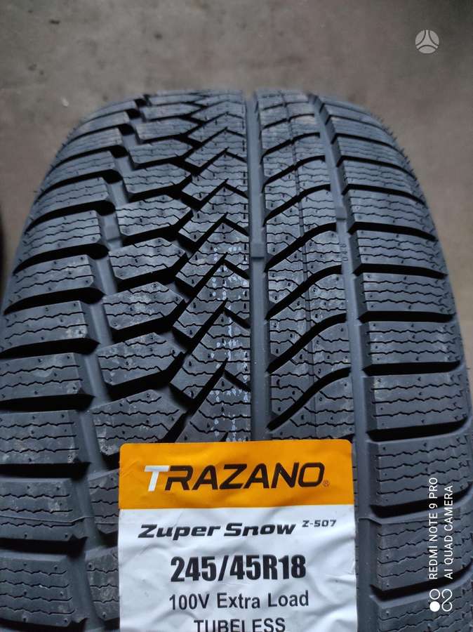 Infinity, ziemas 245/45 R18