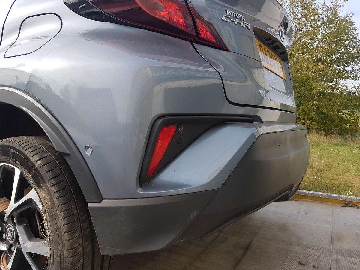Toyota C-HR Dalimis