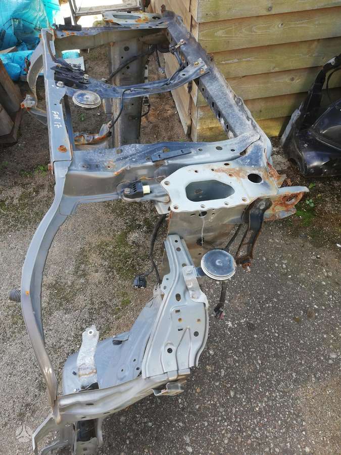 Subaru Forester body parts