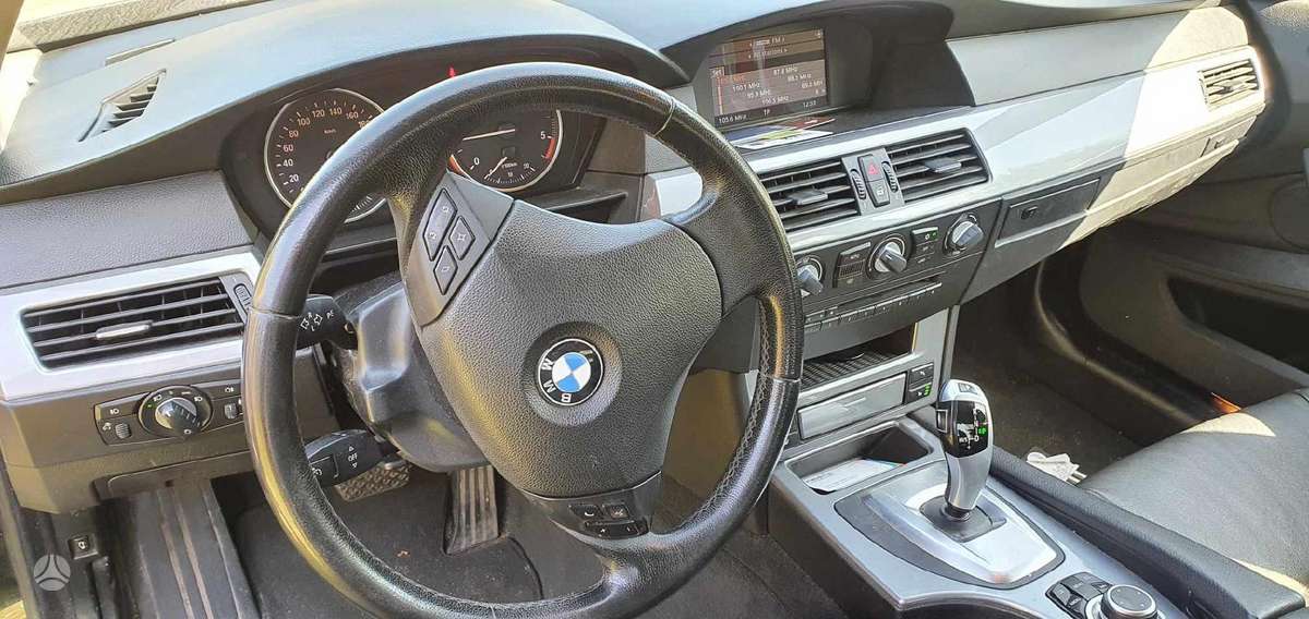BMW 520 Dalimis