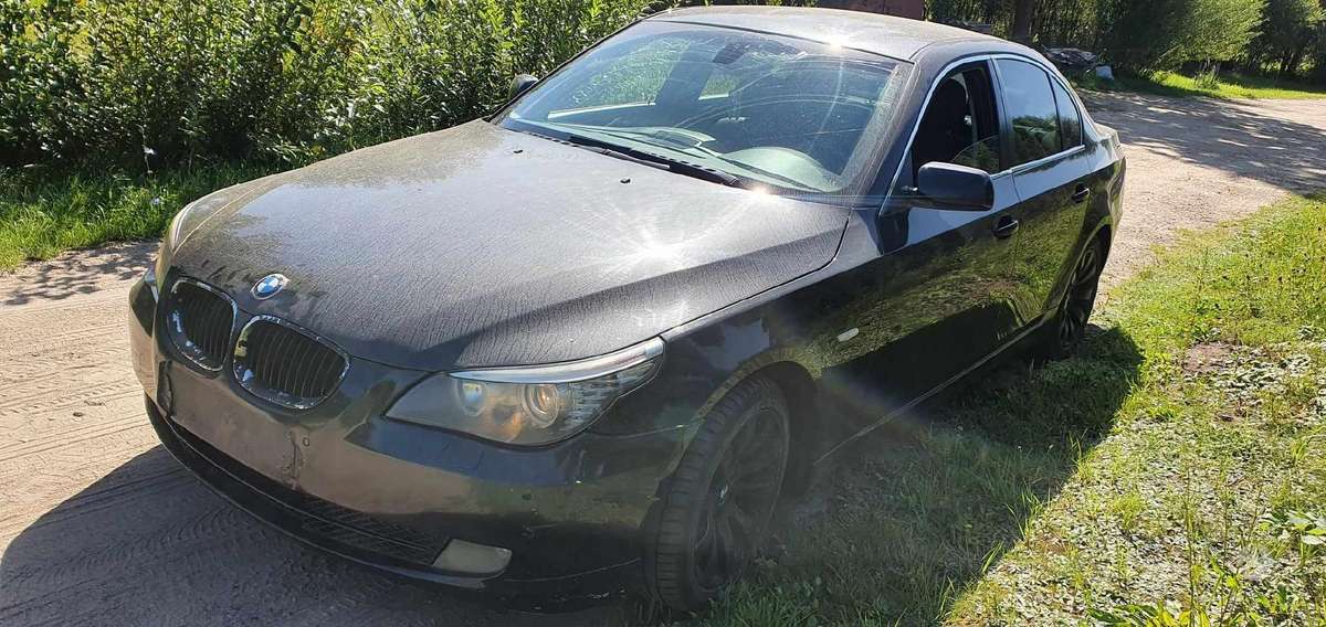 BMW 520 Dalimis