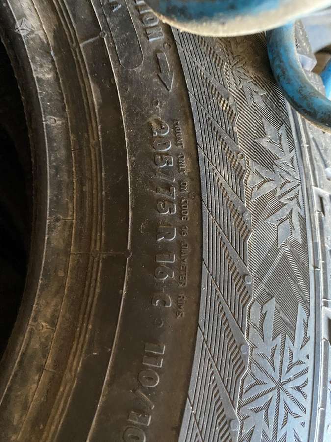 Continental, зимние 205/75 R16