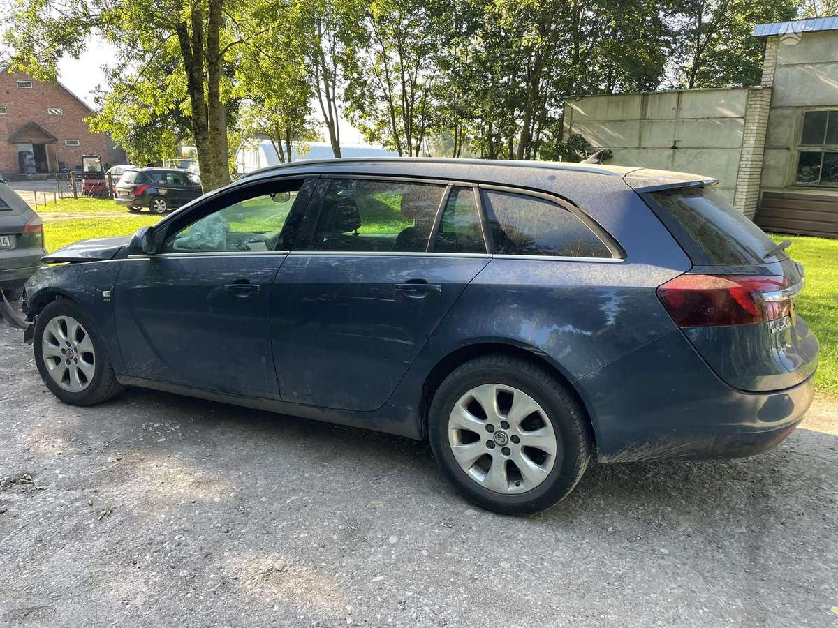 Opel Insignia по частям
