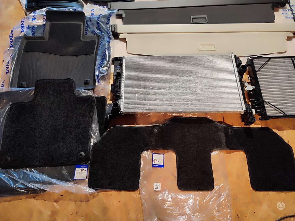 Volvo XC90 body parts