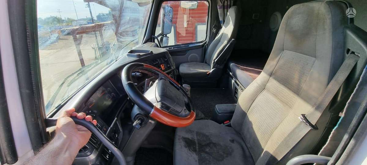 Volvo FM12 (Hook type), самосвалы с прицепoм
