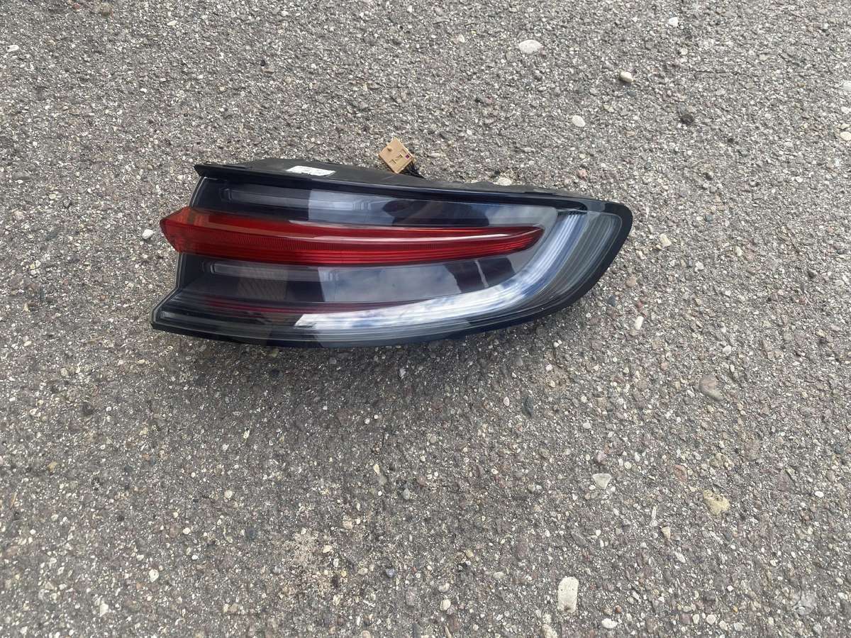 Porsche Macan body parts