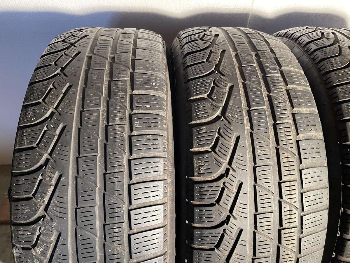 Pirelli Sottozero, зимние 225/60 R17