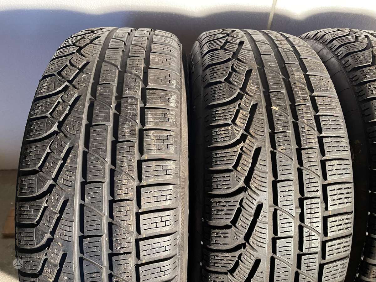 Pirelli Sottozero, зимние 225/60 R17