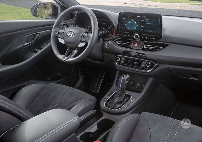 Hyundai i30, 2.0 l., Хэтчбек