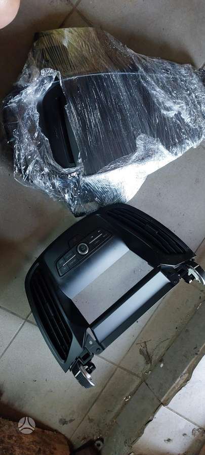 Ford Kuga, 9674984080