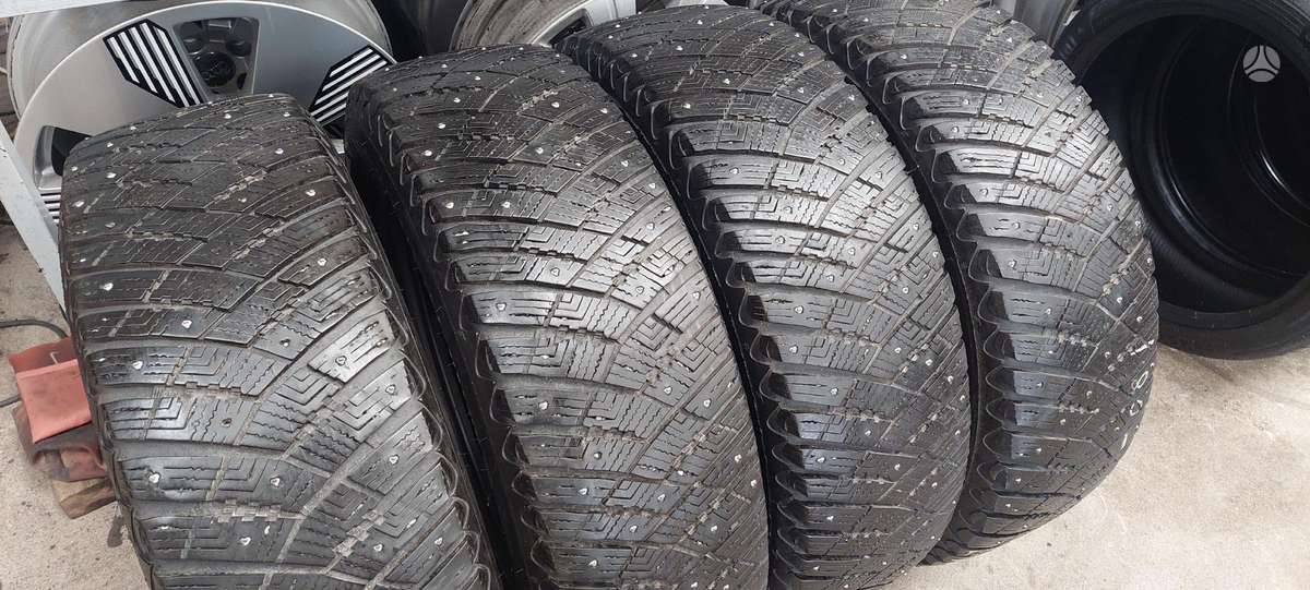 Goodyear, winter 225/65 R17