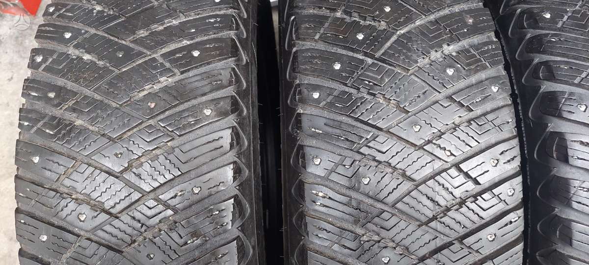 Goodyear, winter 225/65 R17