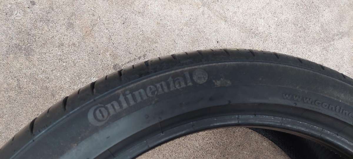 Continental, летние 225/40 R18