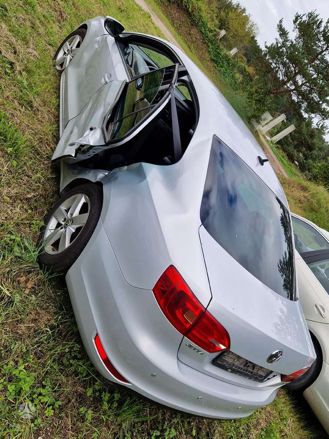 Volkswagen Jetta rezerves daļās