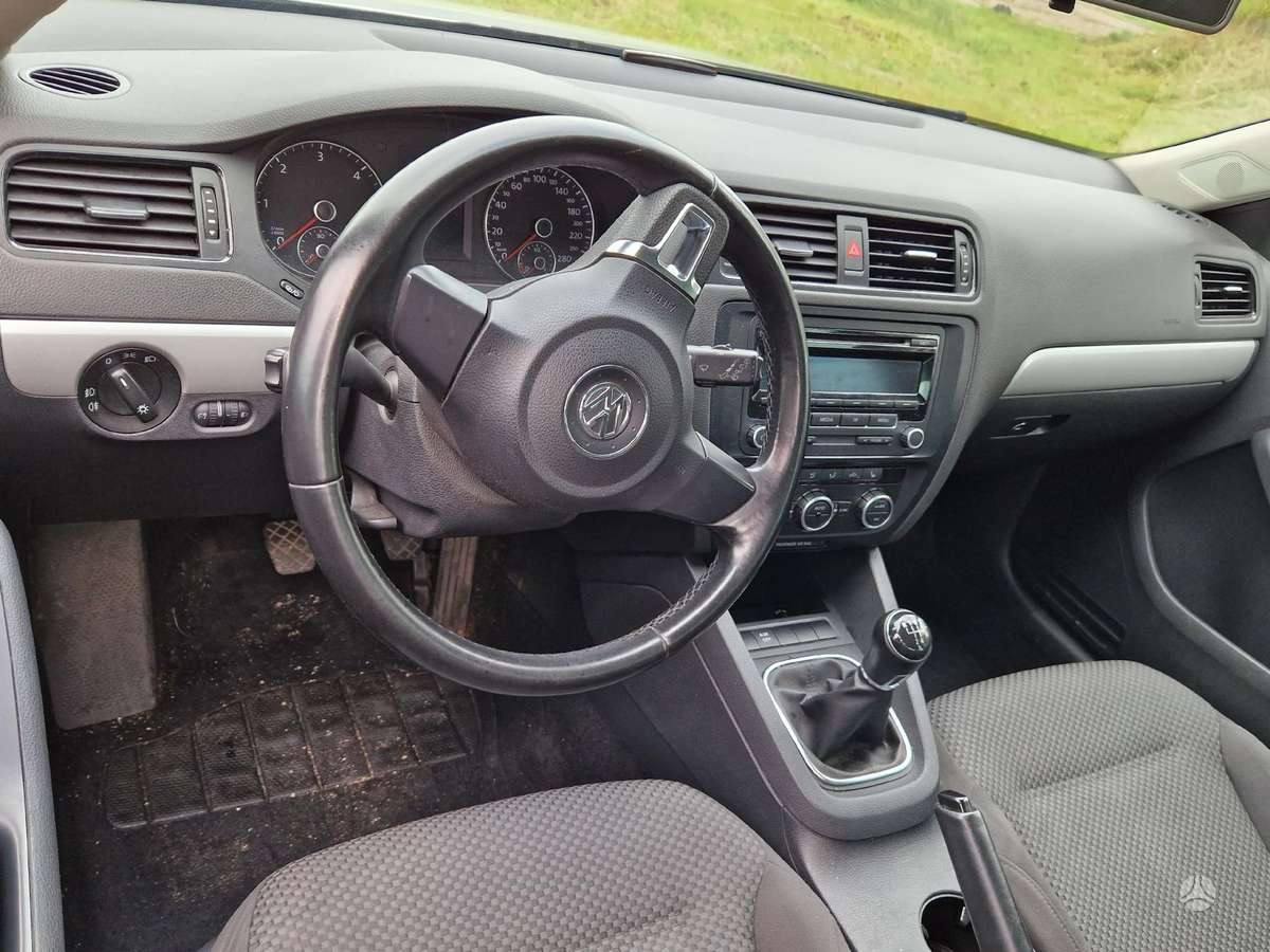Volkswagen Jetta rezerves daļās