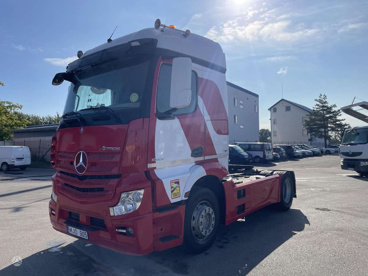 Mercedes-Benz Actros 1843, double sleeper