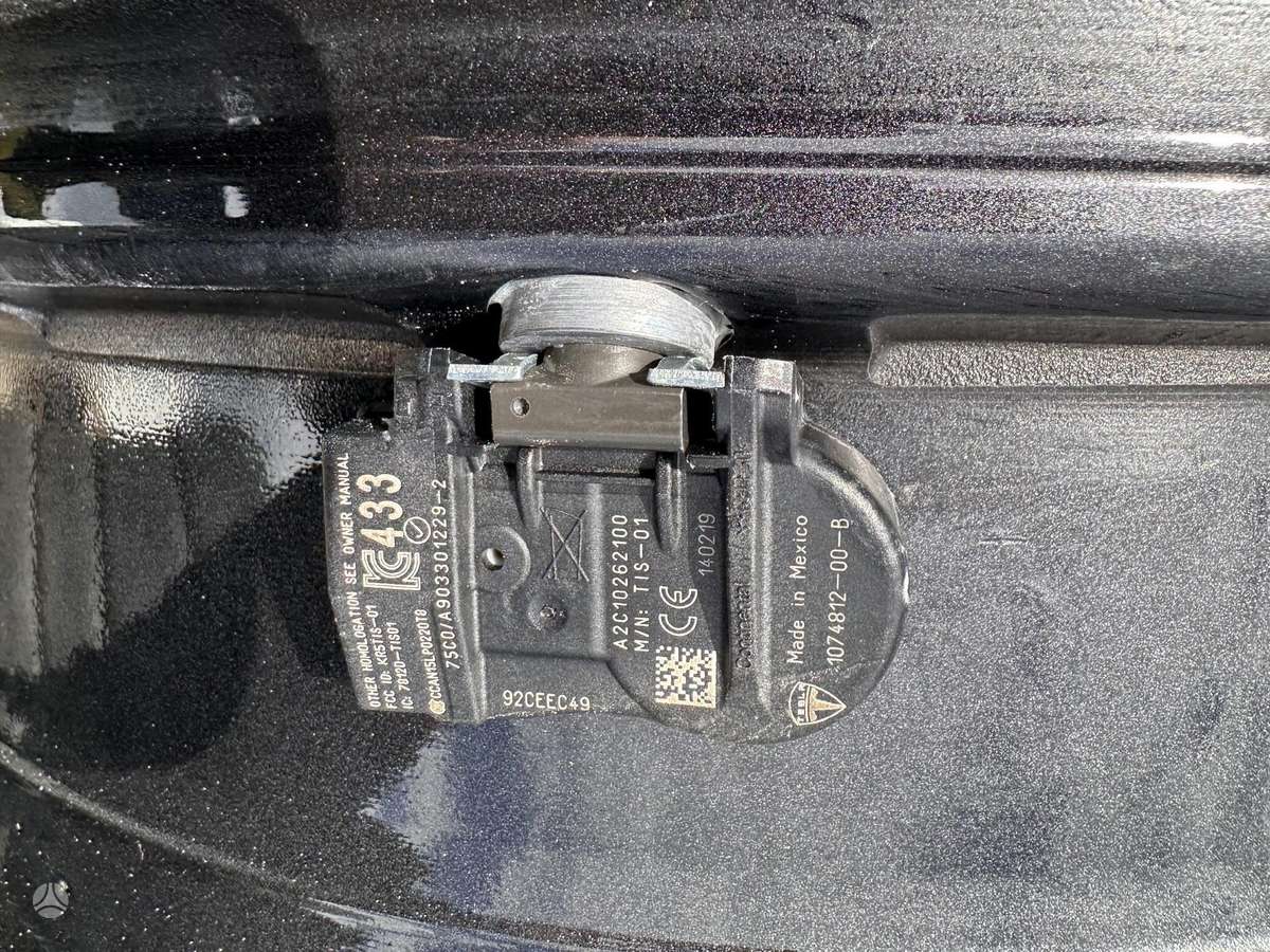 TESLA Model 3 originalūs, lengvojo lydinio, R18