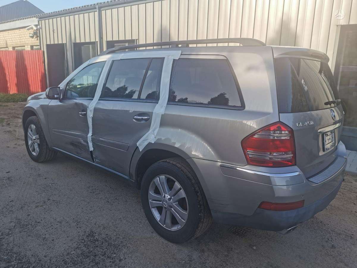 Mercedes-Benz GL450 по частям