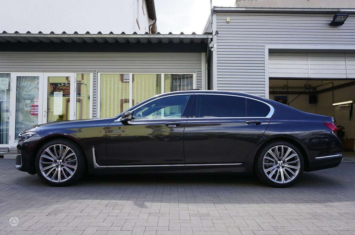 BMW 730, 3.0 l., Седан