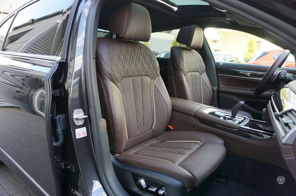 BMW 730, 3.0 l., Седан
