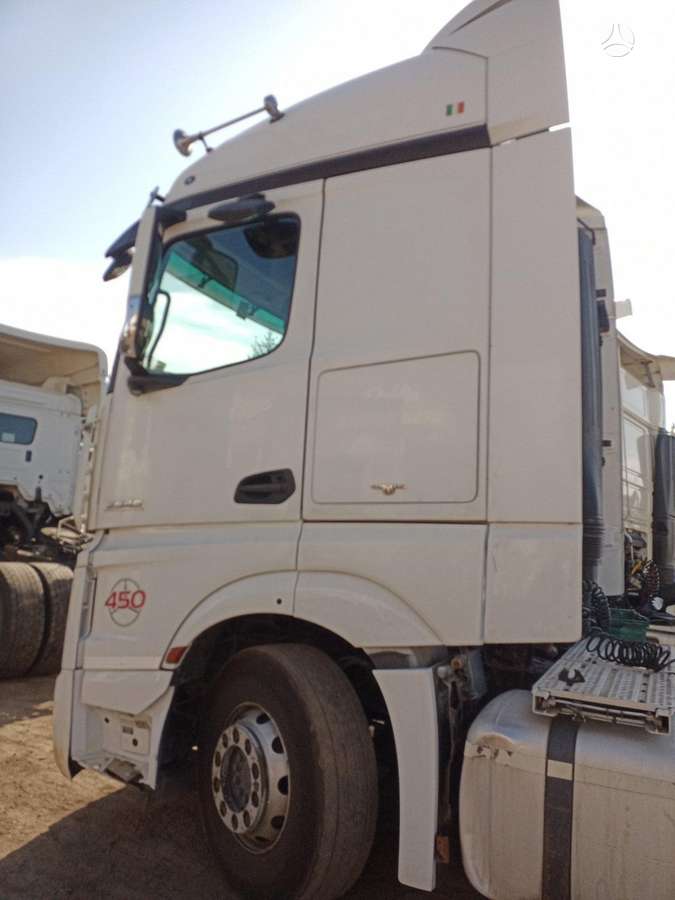Mercedes-Benz ACTROS, тягачи