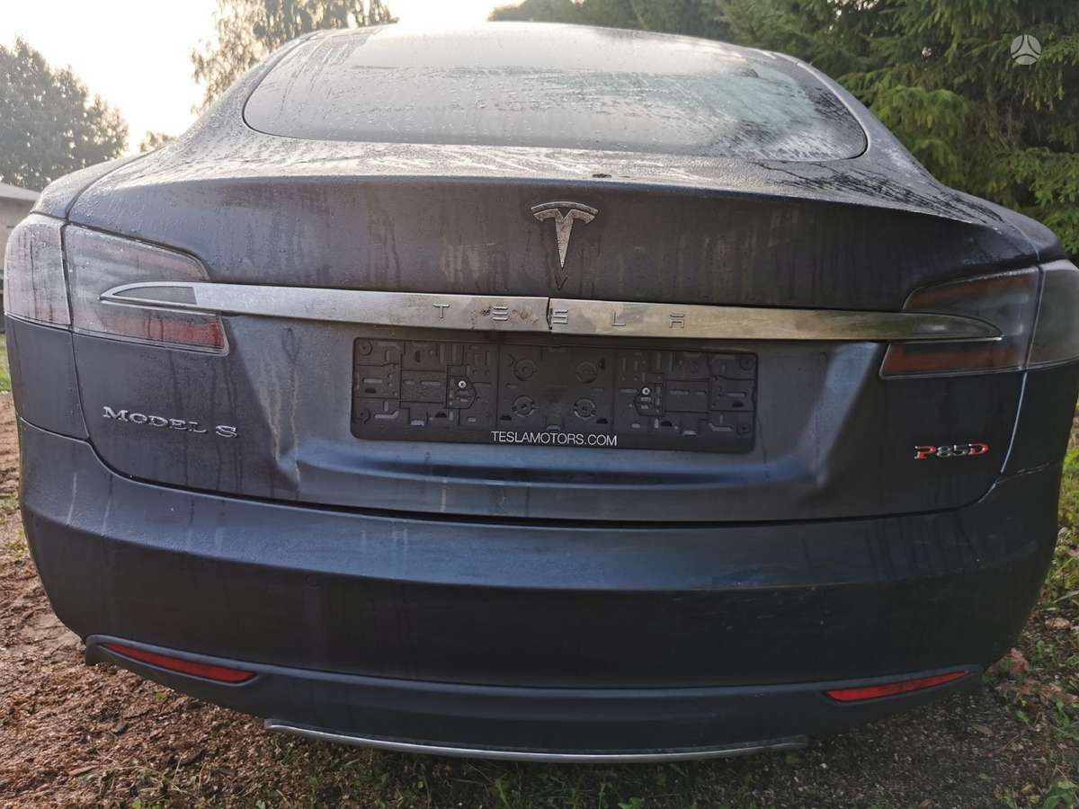 Tesla Model S