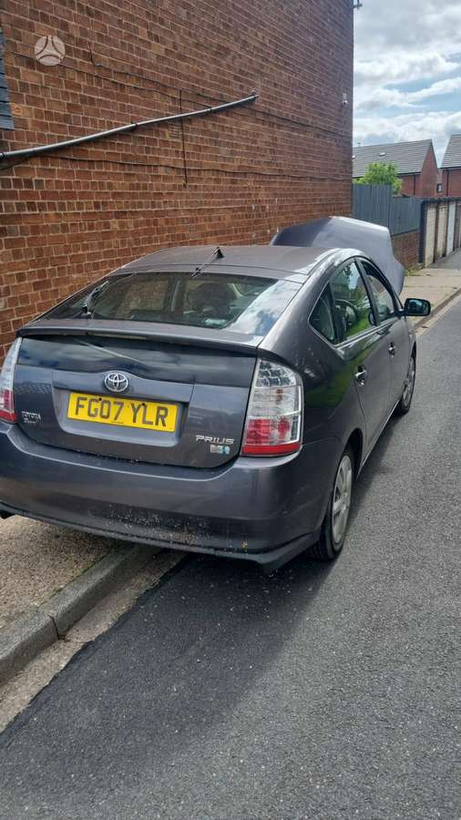 Toyota Prius for parts
