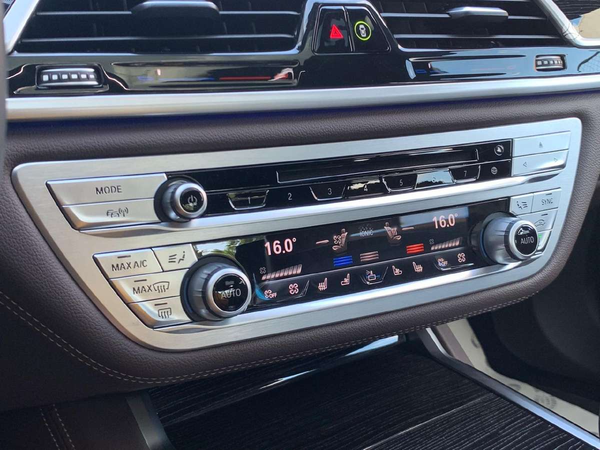 BMW 730, 3.0 l., Лимузин