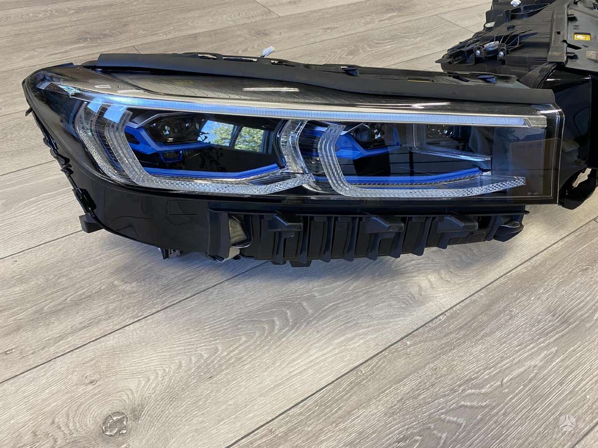 BMW 7 serija lights