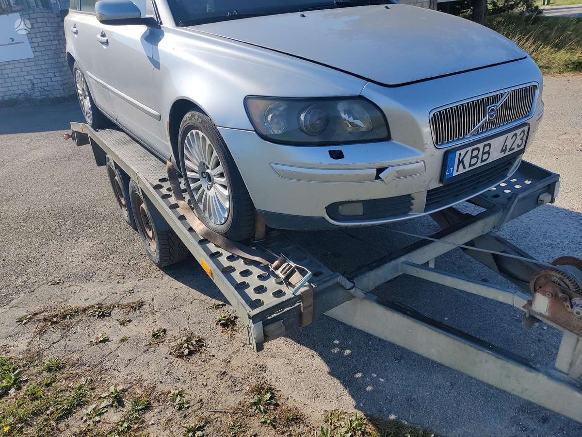Volvo V50